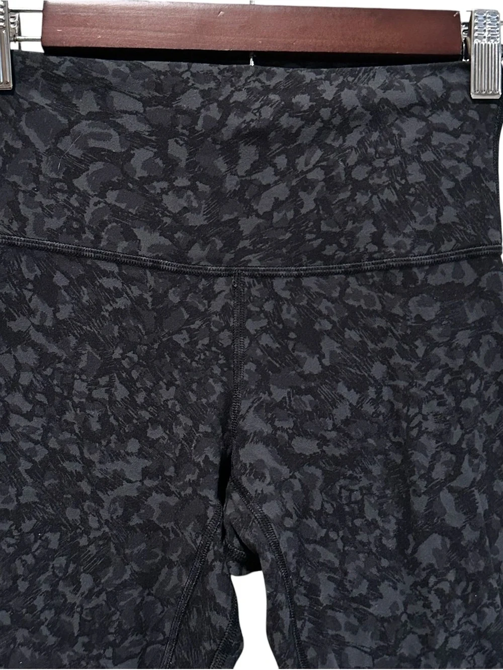 Lululemon Align Pant II 25" Formation Camo Deep Coal Multi Leggings Size 2 - Picture 2 of 7